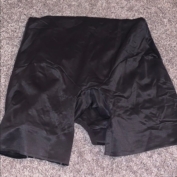 Compression garment - Picture 3 of 4